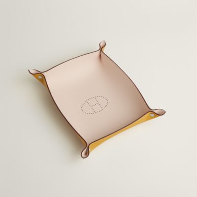 Mises et Relances Desk A5 tray - Brown | Hermès USA